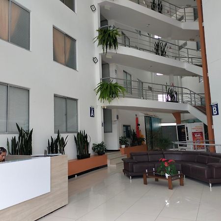 Apartamento Cerca Parque Del Cafe Con Piscina Монтенегро Екстериор снимка