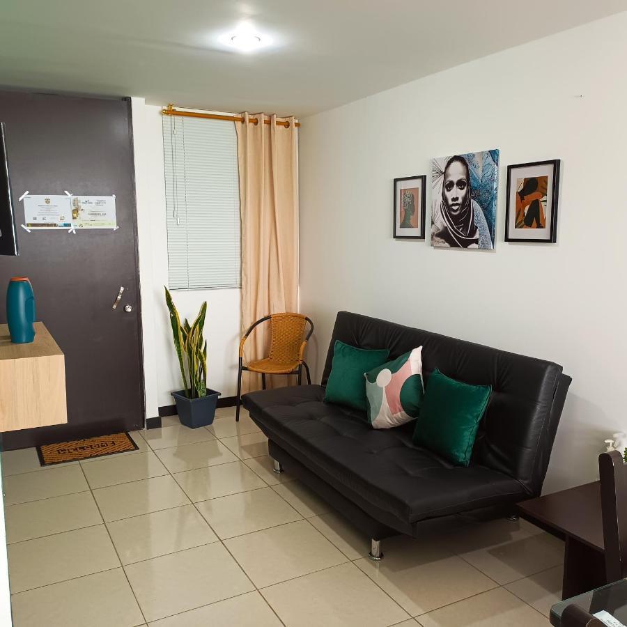 Apartamento Cerca Parque Del Cafe Con Piscina Монтенегро Екстериор снимка