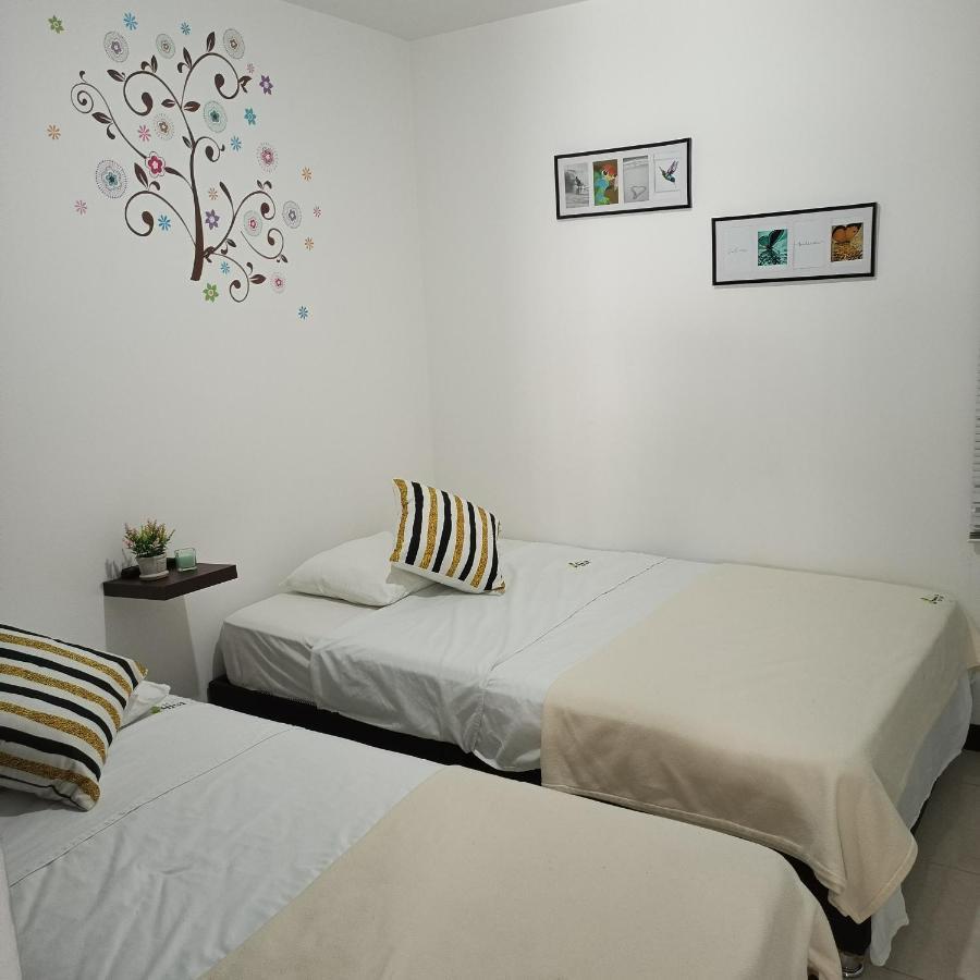 Apartamento Cerca Parque Del Cafe Con Piscina Монтенегро Екстериор снимка