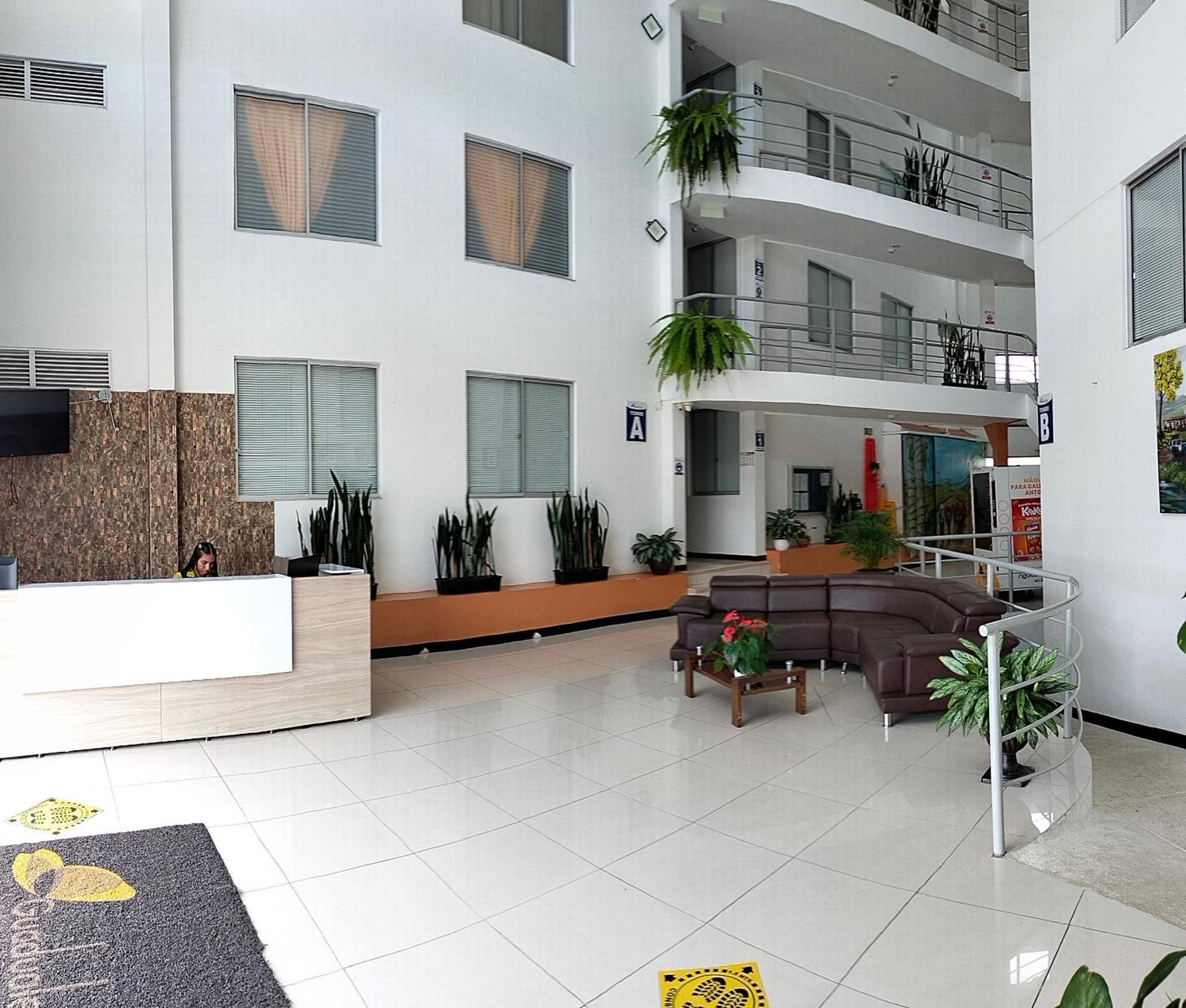 Apartamento Cerca Parque Del Cafe Con Piscina Монтенегро Екстериор снимка