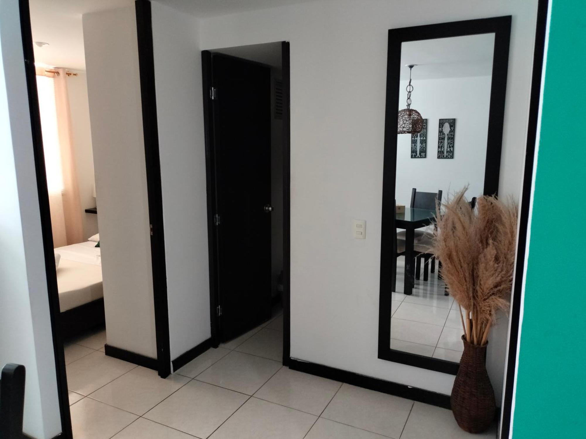 Apartamento Cerca Parque Del Cafe Con Piscina Монтенегро Екстериор снимка