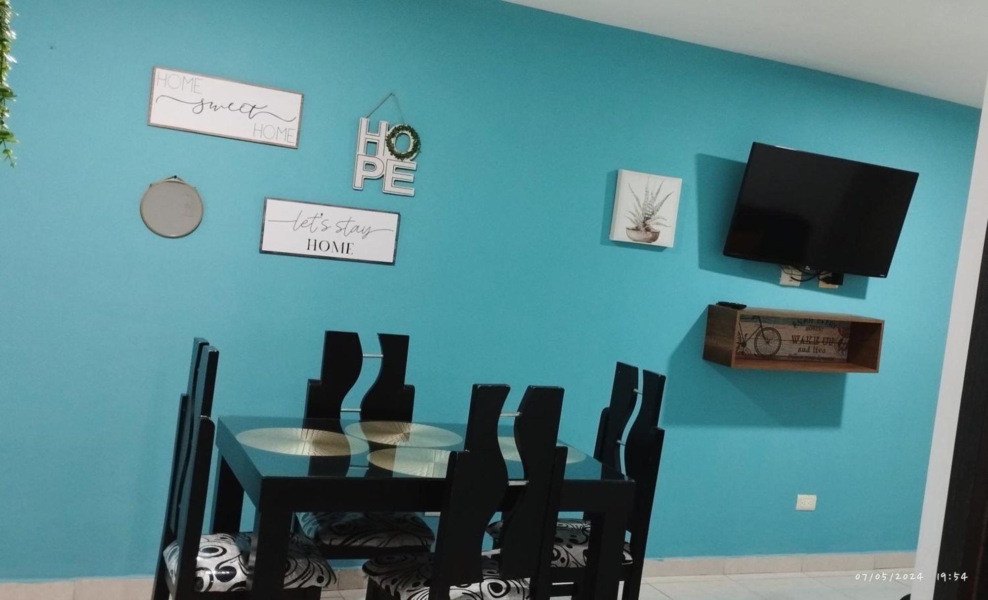Apartamento Cerca Parque Del Cafe Con Piscina Монтенегро Екстериор снимка